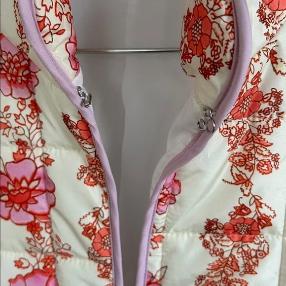 Women’s Jacket. Size Medium. - Picture 4 of 9